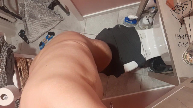Lymph Guy: 흑인 대물 자지에게 따먹히는 흑인 대물 자지
