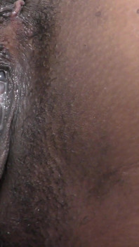 Levrette interraciale en gros plan et creampie