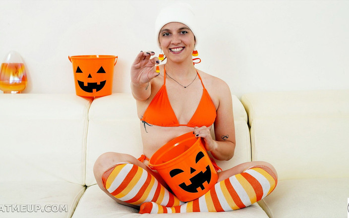 BeatMeUp: Sph &amp; ballbusting für halloween