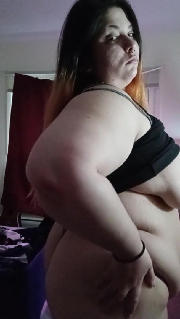 Kittyy Khaos: Bbw toont haar borsten