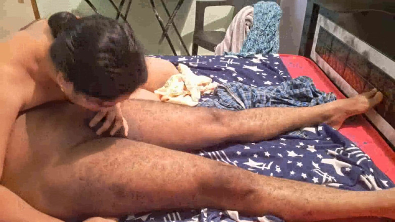 Sexy sindu: Bhabhi cantik India berkongkek dengan teman lelaki