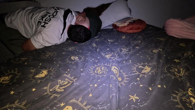 Labestiaylabella: Моя соседка по комнате трахает мою задницу после вечеринки, и я обожаю, чтобы моя задница сломалась.