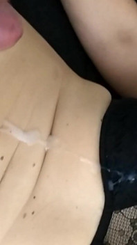 MMM, j’adore recevoir du sperme, cette chaleur qui coule sur mon corps