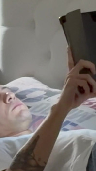 Partea 1 Fratele meu vitreg cu o pulă mare mă fute în gură și în fund
