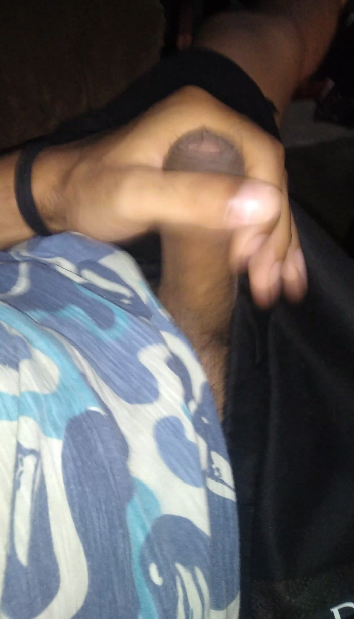AlexAlejandro13: Una Onda De Calor Desespera Por Una Buena Paja Fresca