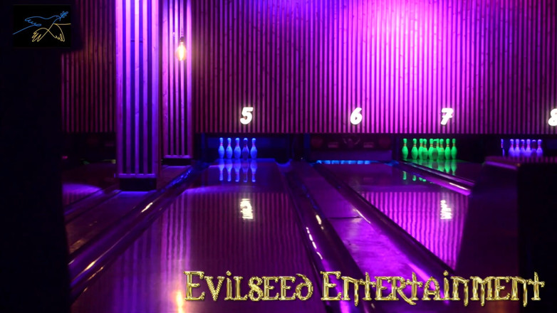 Evilseed Entertainment: หลังเที่ยงคืน โบว์ลิ่งแล้วก็มีอะไรต่อ