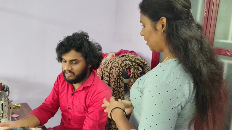 Vaigavarun45: Kerala Malayali ragazza fa sesso con il sarto