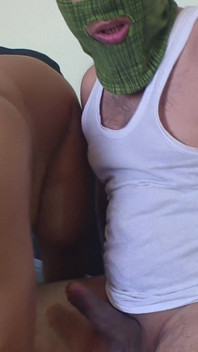 Desi Makan Malkin Seduces Her Naughty Teenage Servant for the Hardcore Sex