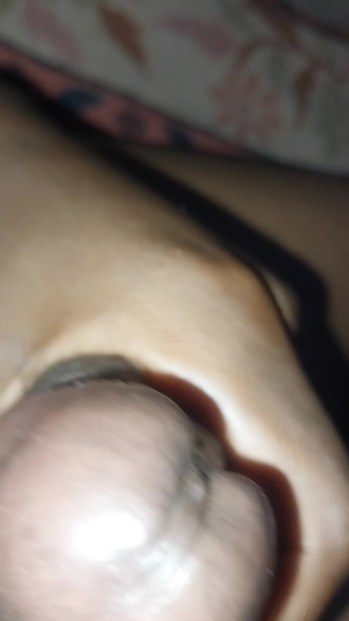 LoVbRo1: Pulă mare se masturbează până la orgasm