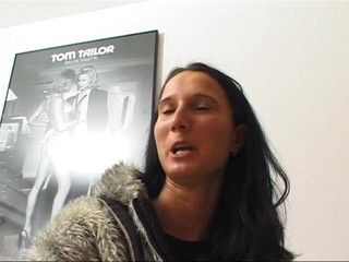 German Classic Porn videos: Mama vitregă cu păr corb în prima ei audiție