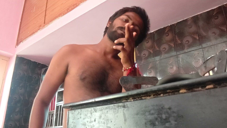 KUMBHA MANOJ KUMAR: Xhard - Figure Awam Di Kampung