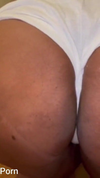 On All Fours Closeup Pissing