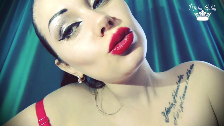 Goddess Misha Goldy: ¡No hay besos para ti, perra!