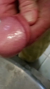 Urinals Kencing Pancut dan Kencing Lagi Pakai Kord - Rockard Daddy