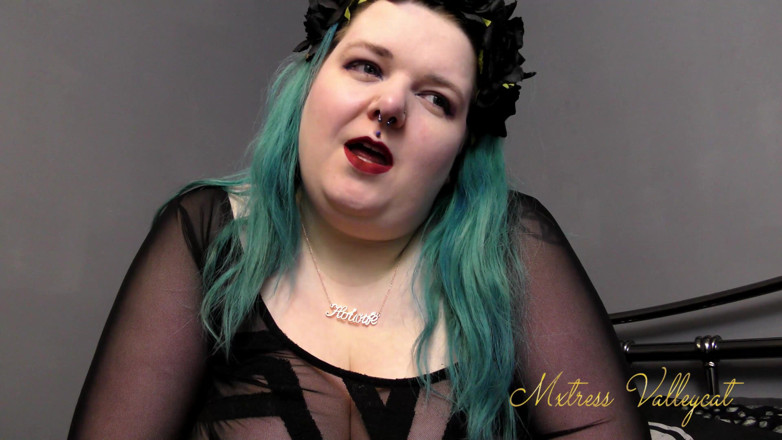Mxtress Valleycat: Gothic hotwife