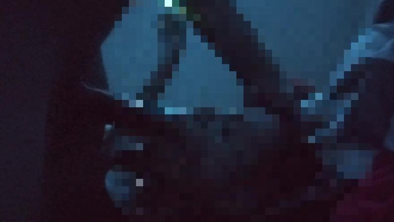 Freaky relatives: La figliastra succhia il cazzo meglio della sua mamma!