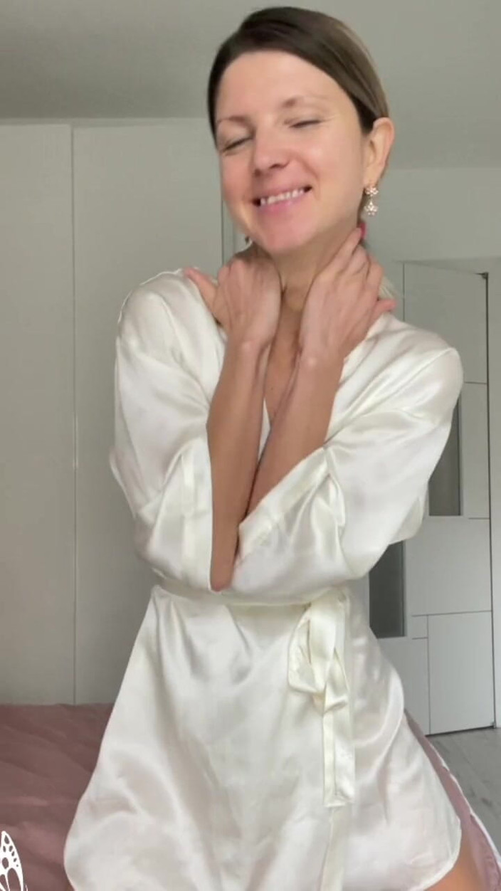Gina Gerson: Solo Morning Masturbation