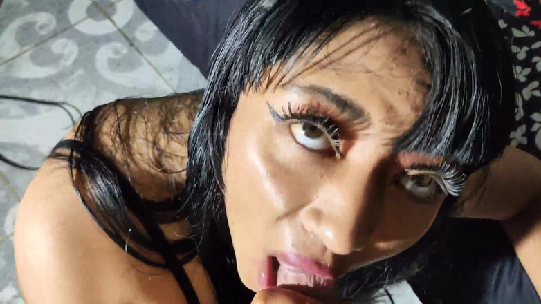 Karla love: Sousedova manželka jí sperma ze zadku