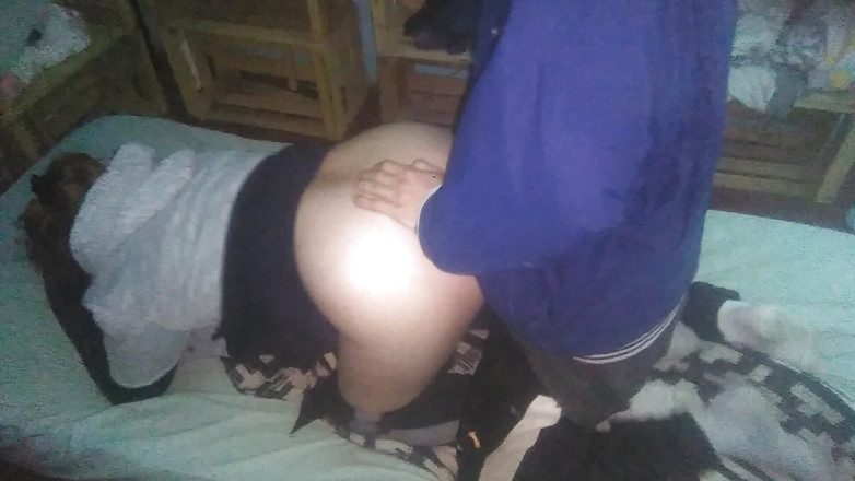 Fitcure1: Wir waren gut eingewickelt und ich zog seine hose runter,...