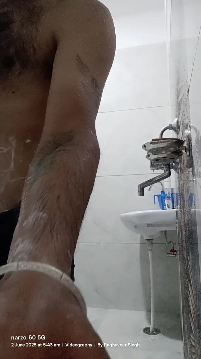 Rajasthani-old-lover: インドのデシ・チャチャはセックスを楽しむ