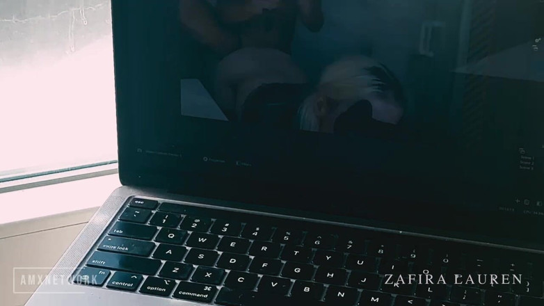 AmXNetwork: Đụ người dọn dẹp nhà xinh đẹp của tôi một lần...