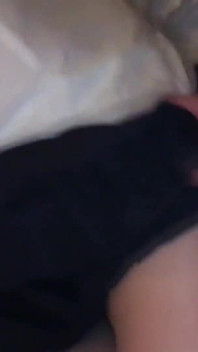 Étudiante japonaise à gros nichons. Il s’agit d’une vidéo prise en images à la fin d’une classe. C’est une image très précieuse