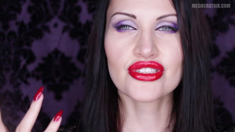Lady Mesmeratrix Official: Mesmerizing red nails