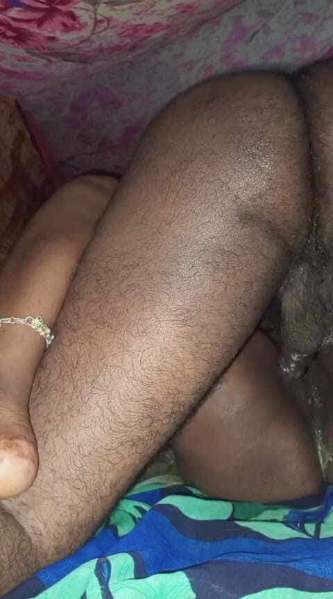 Auntixxx69: Meu meio-irmão e eu mos encharcados de suor enquanto fazem...
