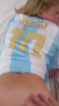 Marchez un gol în Mine Ar Argentina Fan pedepsit pentru Cartea Roșie a lui Messi cerșit