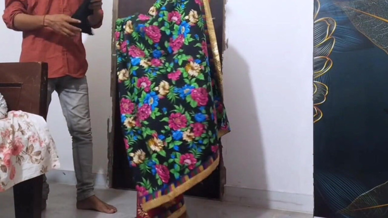 Nazima Khan: La vicina Bhabhi è venuta a casa del suo vicino per...
