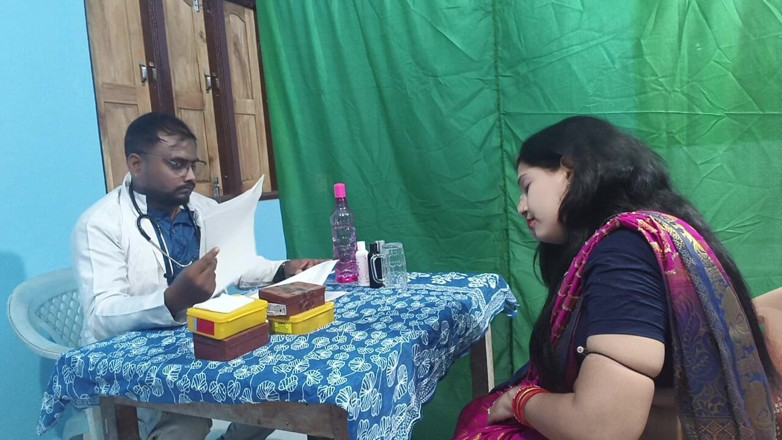 Sona bhabhi: हॉट बंगाली आंटी की डॉक्टर द्वारा चुदाई, जब वह क्लिनिक गई
