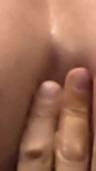 Fingering My Hole