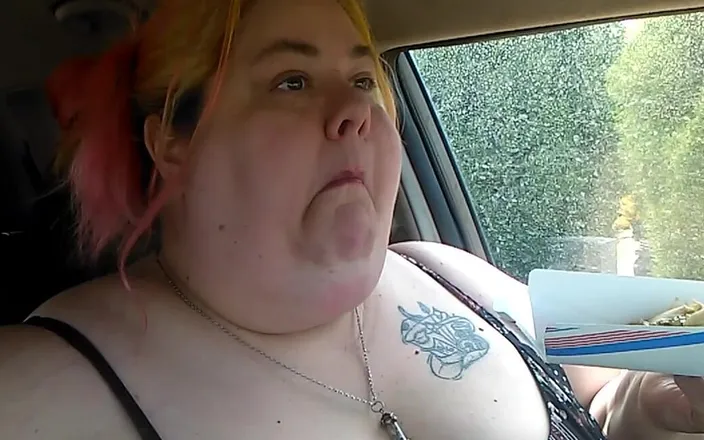 Kitty Delgato: Devouring a footlong in the car
