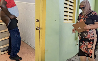 Big juicy ass booty clapper & jamdown: Bbw SSBBW šéfka načapala zaměstnance, jak si honí ptáka a nakonec...