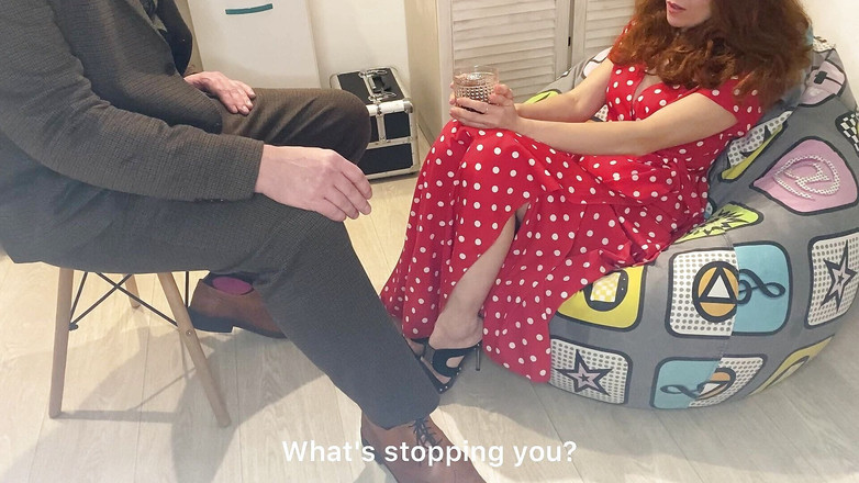 Curry: Karım bir psikanalizörle sikişiyor, ne yaptığını anlamıyor, kendini orgazma ulaştırıyor.