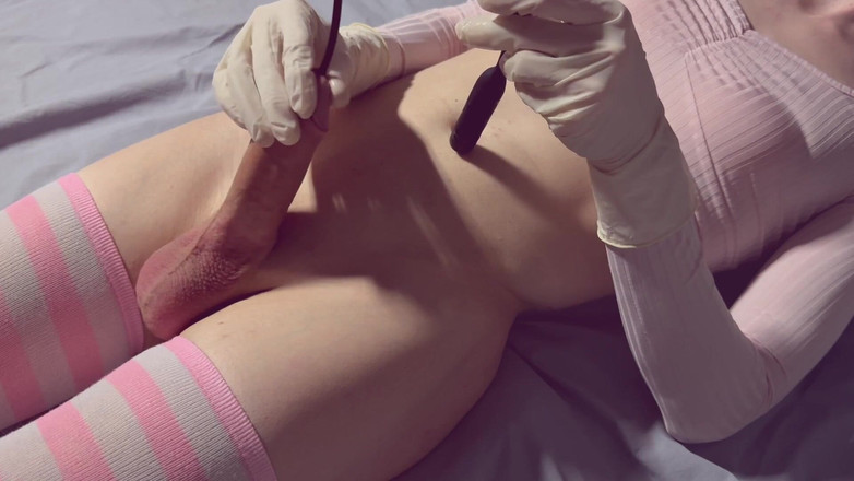 Lidia Cross: CD trong đồ lót chỉ với dương vật giả