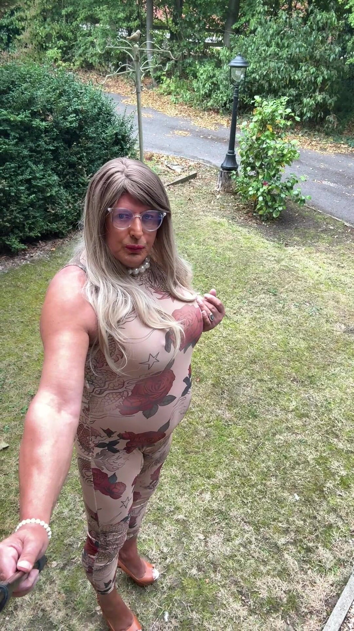 Kellycd2022: Người mặc đồ xuyên thấu gợi cảm Kellycd2022 trong bộ đồ xuyên...