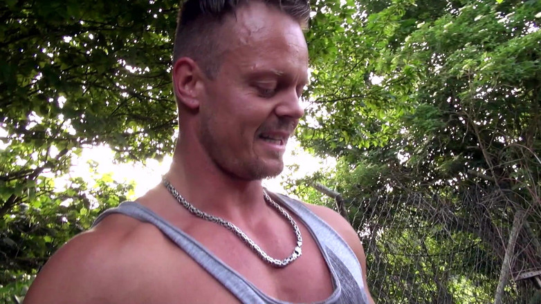 Deutschland Porno X: Cacciatori Di Casalinghe - Casalinghe Tedesche Arrapate Vengono Rintracciate E Scopate...