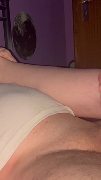 Handjob buatan sendiri – fetish kaki pancutan mani besar