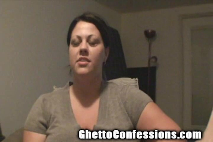 Ghetto Confessions: 丰满妈妈的大奶子深喉婊子荡妇喷出舔舐!