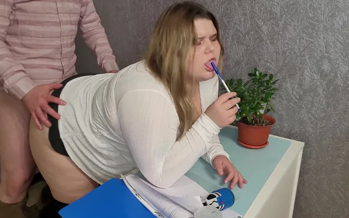 Peach Desert: Fucked the sexy bbw secretary doggy style and cum on...