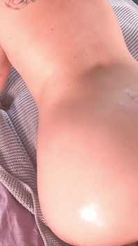 Scopata alla pecorina fino all'orgasmo creampie