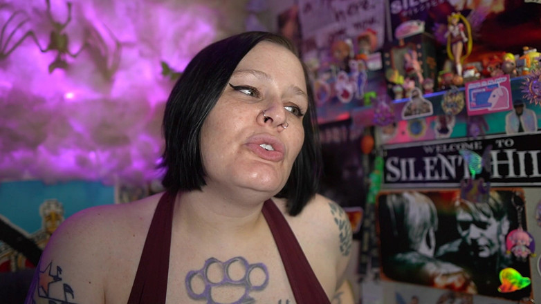 Jerk Off Material Studios: Mouth Tour with Dentures in