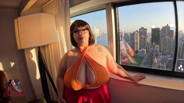 Reds Fetish Emporium: Velma awek montel kentut Giantess