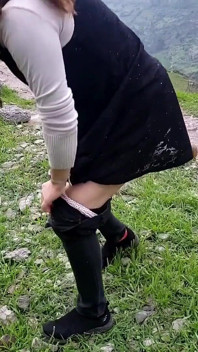 Mijando na montanha