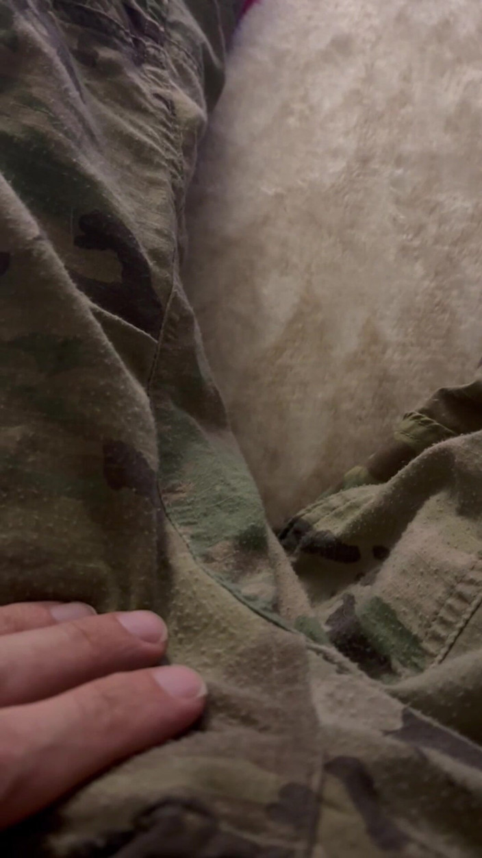 Gay Soldier Stuff: Us Army Soldier Jerks off in His Uniform and Cums...