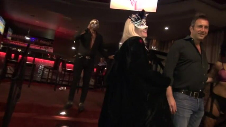 Dirty Dating Live: Молоді повії, пуми та мамки - о боже мій! Частина 1