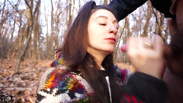 ElivaLove: Hard Blowjob in the Woods (with Swallowing) to a Hairy Cock