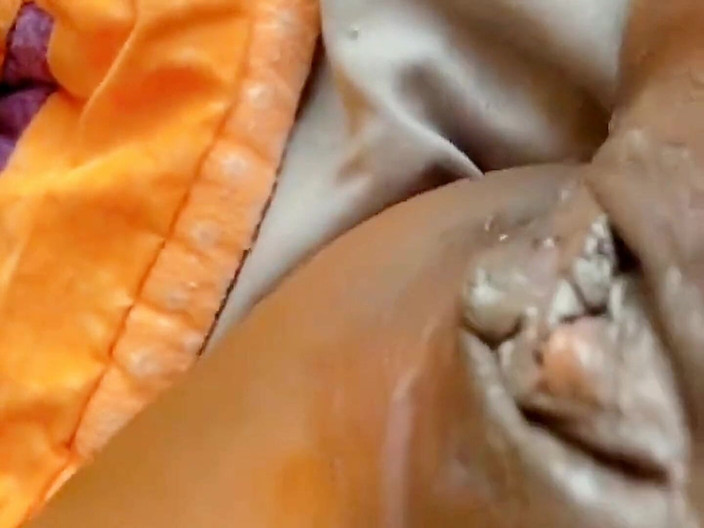 Barqueen: O ağır Fışkırtmayı Tutamıyorum