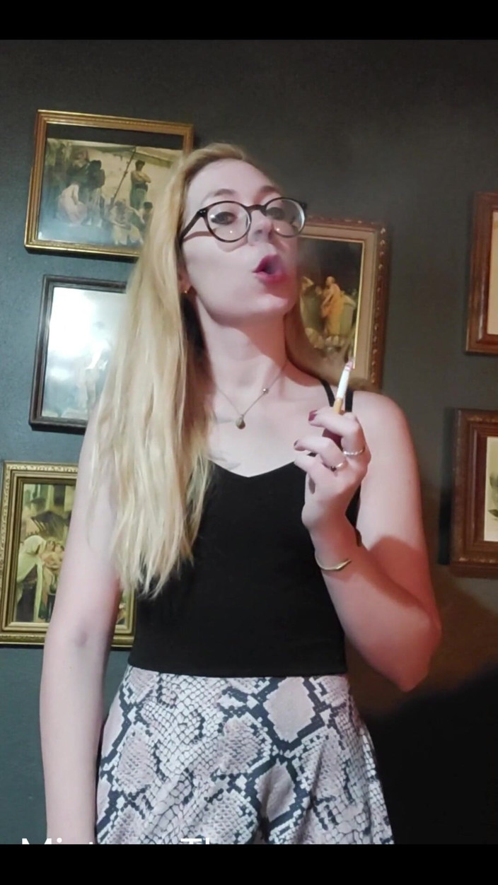 MistressThrope: Ready for Your Favorite Smoking Hot Domme?
